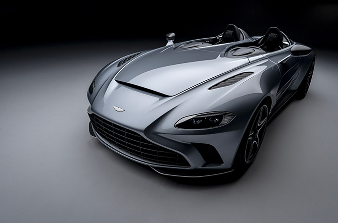 UPPER Magazine - Motor - Aston Martin